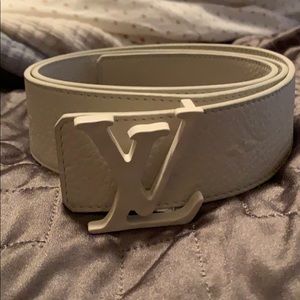 White LV belt